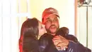 Beredarnya foto-foto mesra keduanya memang cukup mengejutkan. Terlihat di foto itu Selena dan The Weeknd tak ada kesan untuk merahasiakan dari penggemarnya. (doc.TMZ.com)
