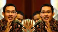 Ahmad ditunjuk untuk menjadi moderator pada debat capres-cawapres kedua yang berlangsung di Gran Melia, Kuningan, Jakarta pukul 19.00 WIB. 