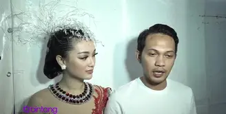 Tanpa acara lamaran, Zaskia Gotik akan segera merencanakan pernikahannya yang akan dilangsungkan pada tahun depan. Tetapi, calon suami diharuskan untuk memberikan sebuah rumah terlebih dahulu untuk Zaskia.