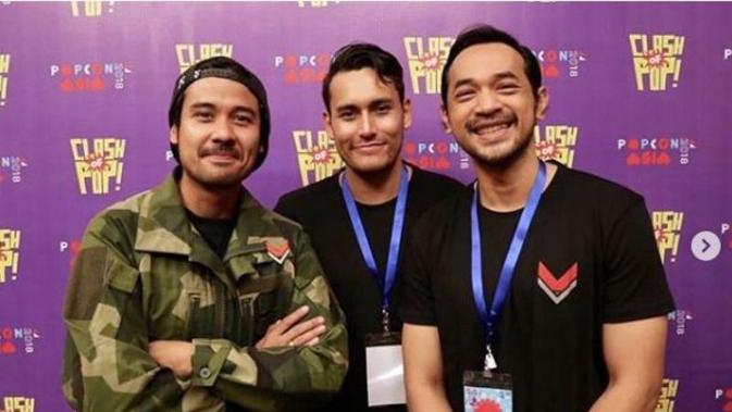 Chicco Jerikho, Arifin Putra dan Oka Antara, pemain film Foxtrot Six. foto: Instagram (@foxtrotsixmovie)