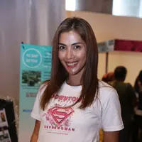 Diakui Nadia melakukan perawatan dengan masker yoghurt tersebut dibuat dengan tangannya sendiri, masker yoghurt membantu mencerahkan dan mengencangkan kulit wajah agar tetap kencang dan sehat. (Nurwahyunan/Bintang.com)