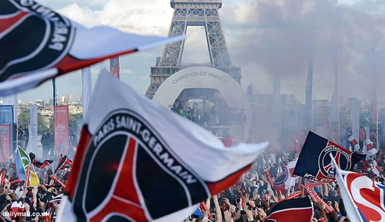 Paris Saint-Germain mengelar parade setelah menjuarai Liga Prancis