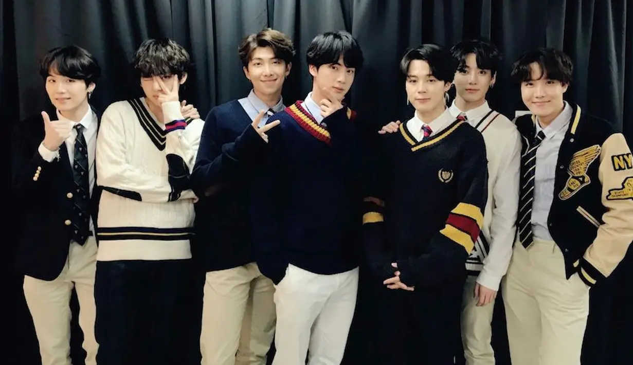 Sebelumnya diberitakan jika BTS kembali menorehkan prestasi international. Karena mereka berhasil membawa pulang penghargaan dari Spanyol. Grup asuhan Big Hit Entertainment ini berhasil bersinar di Spanyol. (Foto: Soompi.com)