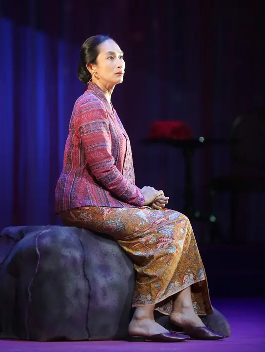 Happy Salma (Bambang E. Ros/Fimela.com)