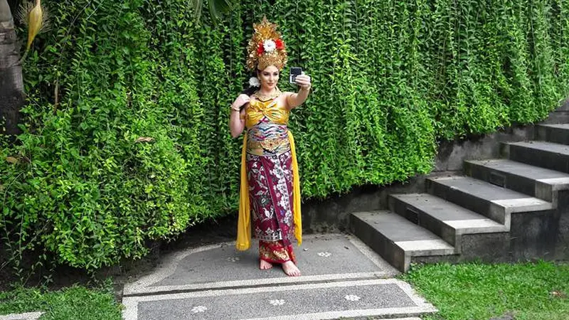 Intip Keseruan Putri Arab Menikmati Spa dan Budaya khas Bali