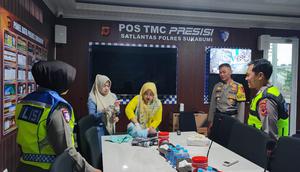 Ibu Muda Melahirkan di Exit Tol Parungkuda Sukabumi. (istimewa)