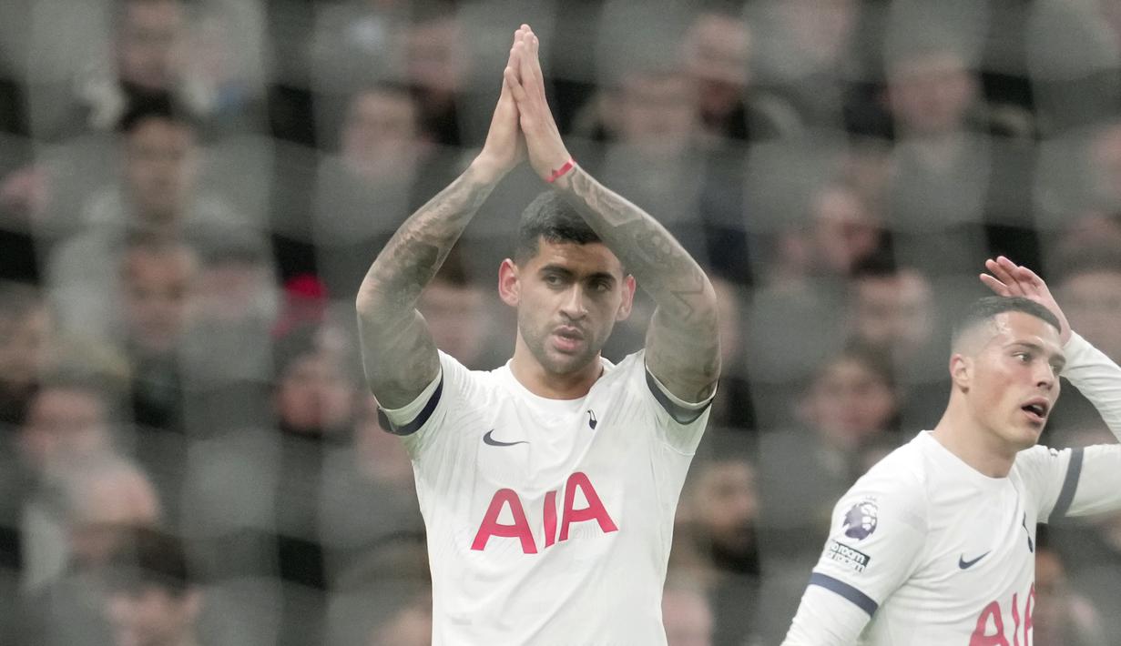 Tottenham sebenarnya unggul lebih dahulu lewat gol Cristian Romero di menit ke-11. (AP Photo/Kin Cheung)