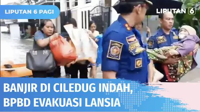 Petugas BPBD Kota Tangerang, Banten, mengevakuasi seorang lansia yang sakit di tengah banjir yang merendam Perumahan Ciledug Indah. Hingga Sabtu siang, masih ada empat titik banjir di wilayah Kota Tangerang.