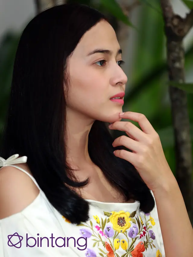 [Bintang] Nina Zatulini