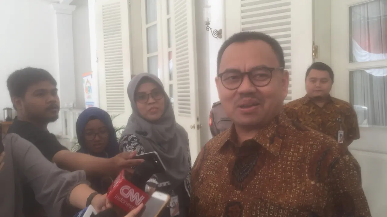 Calon Gubernur Jawa Tengah Sudirman Said di Balai Kota DKI (Liputan6.com/Delvira Hutabarat)