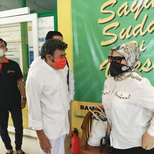 Rhoma Irama – Elvy Sukaesih (Foto: Instagram/@elvy_sukaesih)
