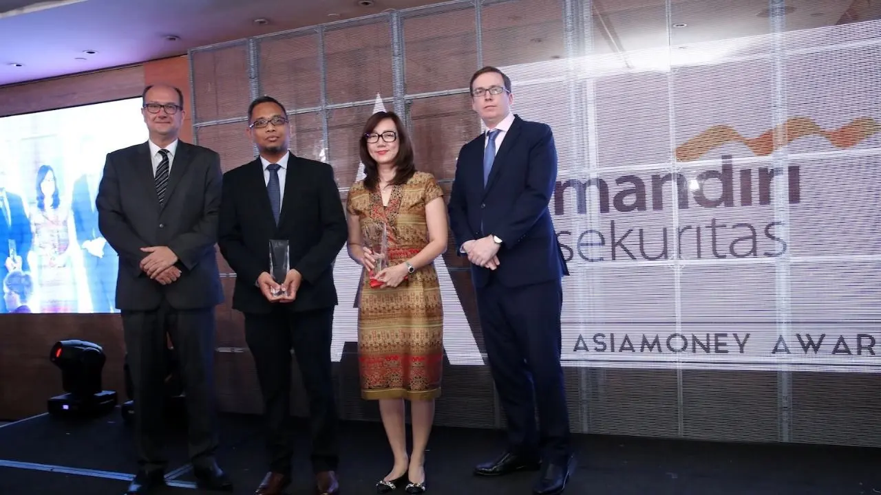 Mandiri Sekuritas meraih penghargaan sebagai “Best Corporate and Investment Bank” dari Asiamoney Best Bank Awards 2019.