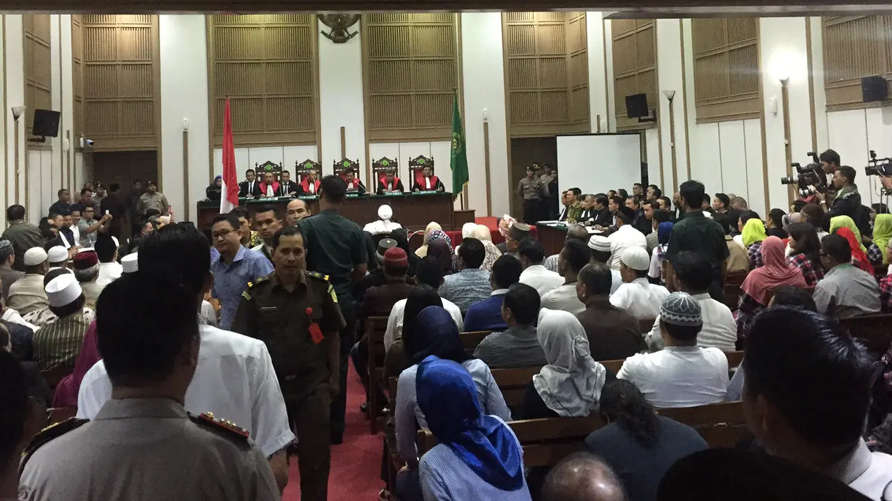 Rizieq Shihab di sidang Ahok