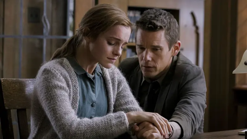 Emma Watson Alami Ketakutan Parah dalam Trailer Regression