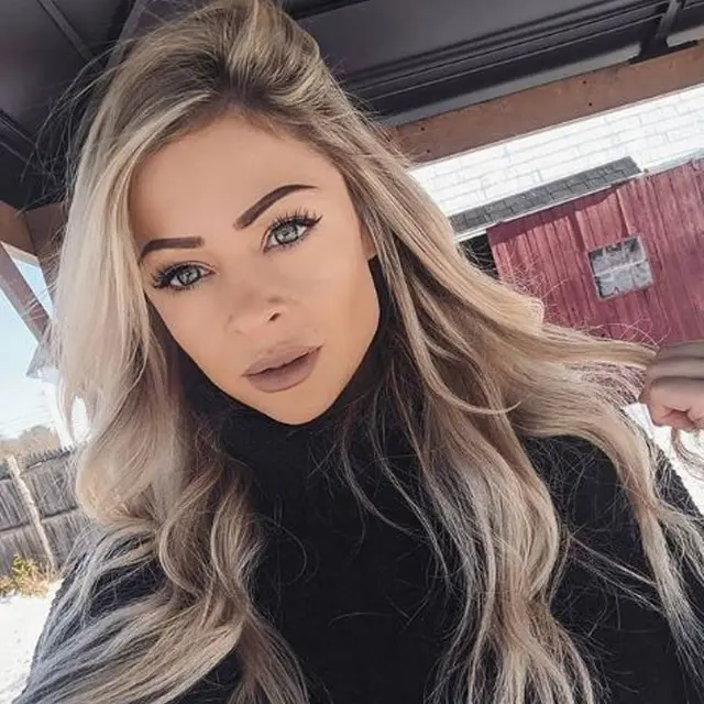 Caroline Elizabeth Page, Selebram yang Pernah Jadi Tentara