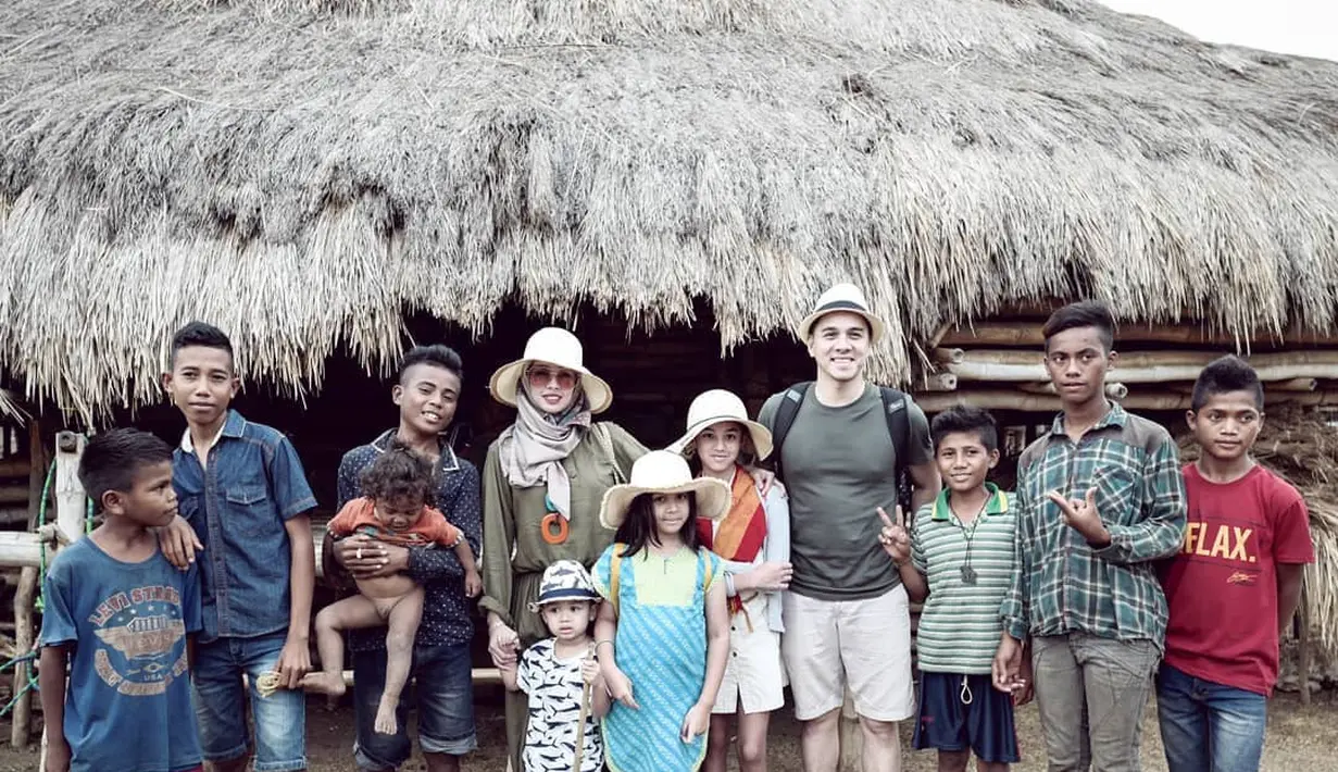 Rionaldo Stockhorst dan Aureli Beata Schulz (Instagram/rio.stokhorst)