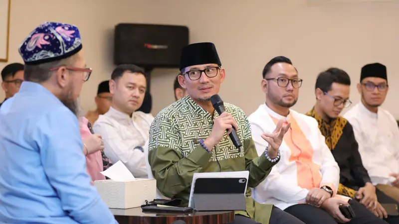 Menparekraf Sandiaga Uno saat berbicang dengan komunitas MES (Masyarakat Ekonomi Syariah) DKI Jakarta bersama Muslimtech. (Istimewa)