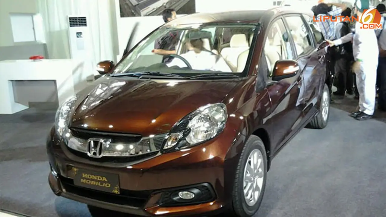 honda-mobilio-140115b.jpg