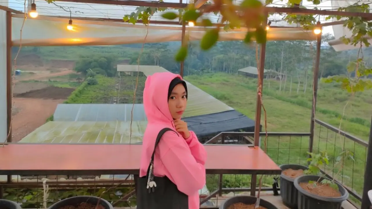 Cerita Sukses Bidan Mifta, Lakoni Dua Profesi dengan Banyak Tantangan