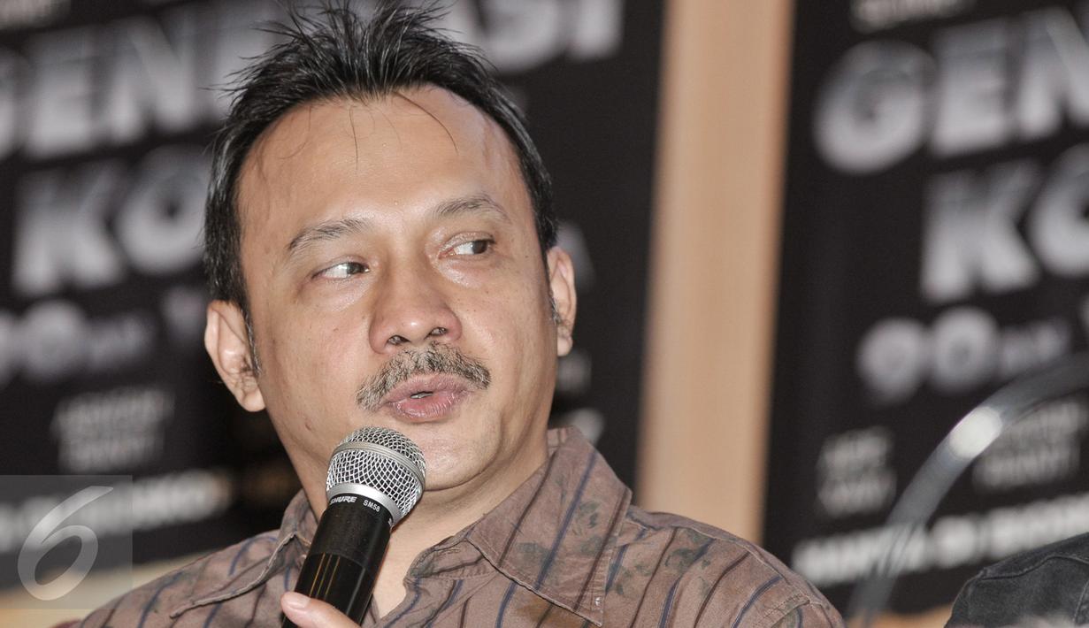 Adi Bing Slamet menceritakan pengalamannya bermain film dengan para Komika dalam film 'Generasi Kocak 90an vs Komika, Jakarta, Selasa (24/1). (Liputan6.com/Yoppy Renato)