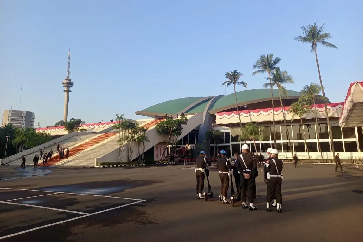 Suasana Gedung DPR Jelang Pidato Kenegaraan Prabowo