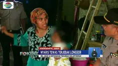 Hujan deras di Purwakarta, Jawa Barat, akibatkan tebing longsor. Ibu, anak, serta keponakannya hampir kehilangan nyawa terjebak timbunan tanah.