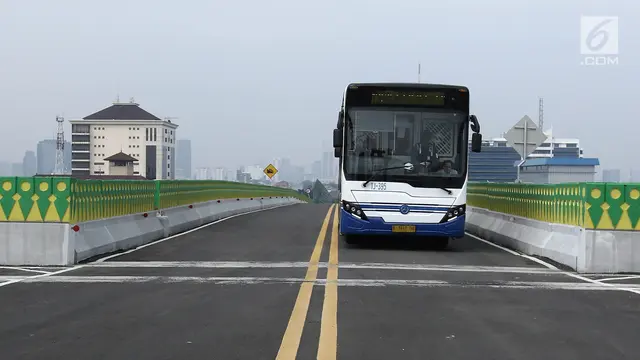 Uji Coba Hari Pertama Transjakarta Koridor 13 Gratis