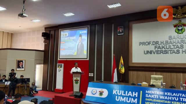 Menteri Kelautan dan Perikanan, Sakti Wahyu Trenggono kuliah Umum di Unhas (Liputan6.com/Fauzan)