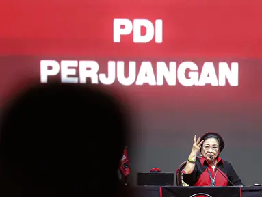 Ketua Umum PDI Perjuangan Megawati Soekarnoputri menyampaikan pidato politiknya dalam HUT ke-50 PDI Perjuangan di JIExpo, Kemayoran, Jakarta, Selasa (10/1/2023). HUT ke-50 tahun PDI Perjuangan bertemakan Genggam Tangan Persatuan Dengan Jiwa Gotong Royong dan Semangat Api Perjuangan Nan Tak Kunjung Padam. (FOTO: Dok. Istimewa)