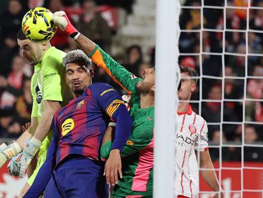 Barcelona gagal menambah poin saat bertandang ke markas Girona dalam laga lanjutan Liga Spanyol 2025/2026. (AFP/Josep Lago)