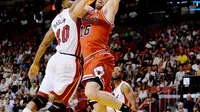 Bangkit dari Ketertinggalan, Bulls Sukses Redam Heat