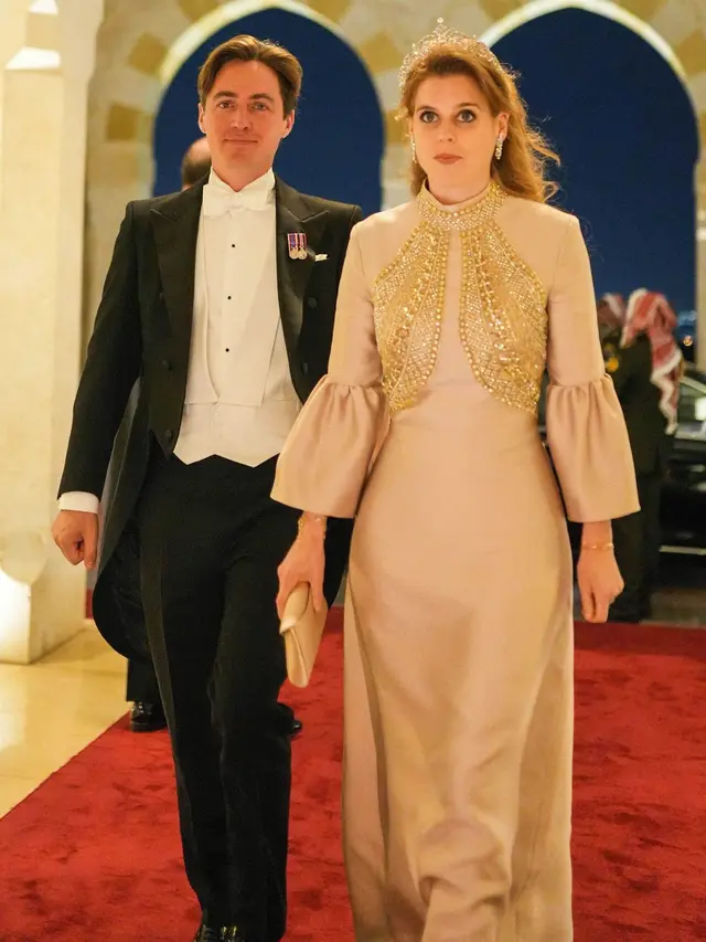 Putri Beatrice di Royal Wedding Yordania