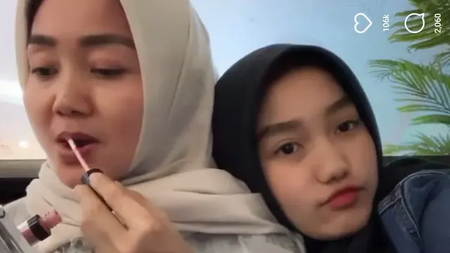 Chandrika Chika Saat Berhijab