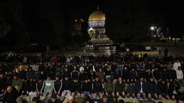 Khusyuk, Suasana Tarawih Pertama Ramadan 1447 Hijriah di Masjid Al-Aqsa