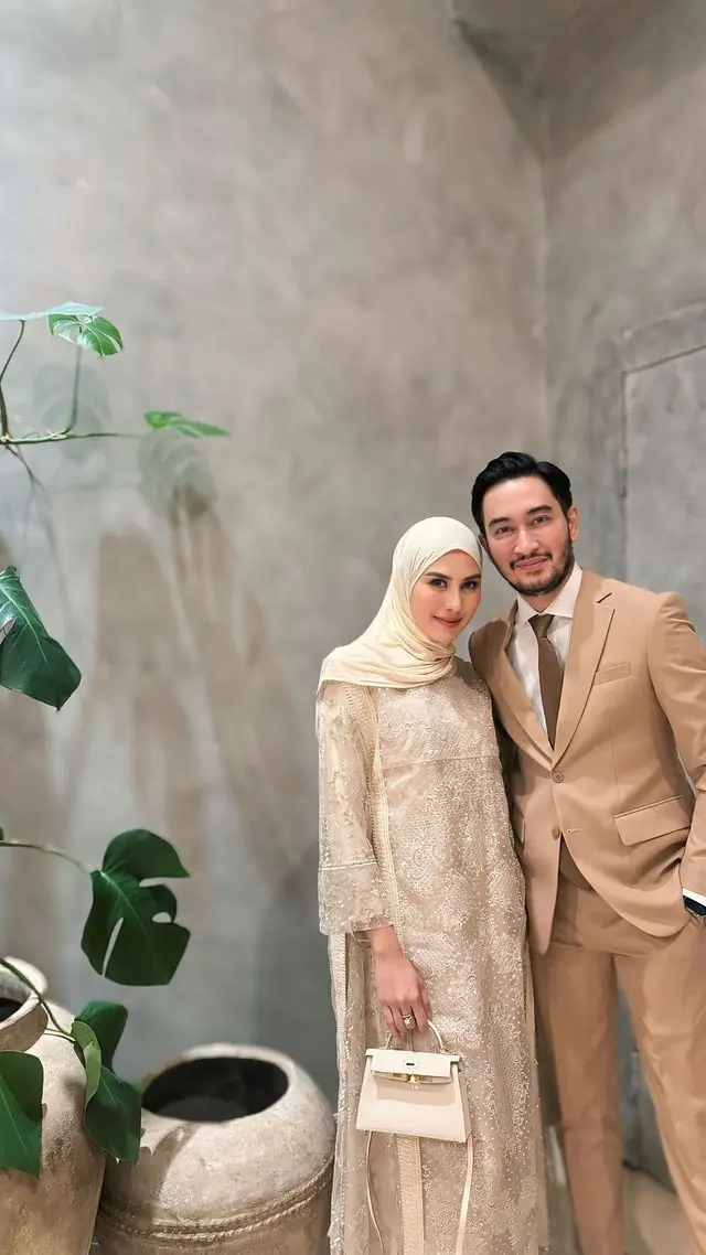 Tangis haru dan sujud syukur Jeje Govinda usai unggul di quick count Pilkada Bandung Barat