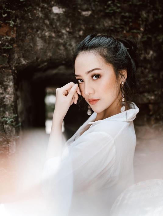 Umur Anya Geraldine Berapa : Anya Geraldine Akui Tak Bisa Hidup Tanpa