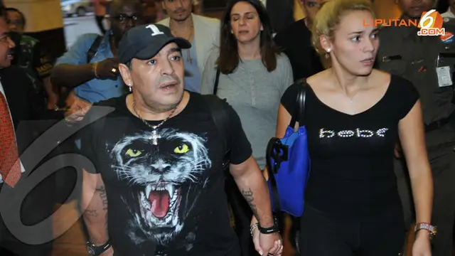 3foto-maradona130629a.jpg