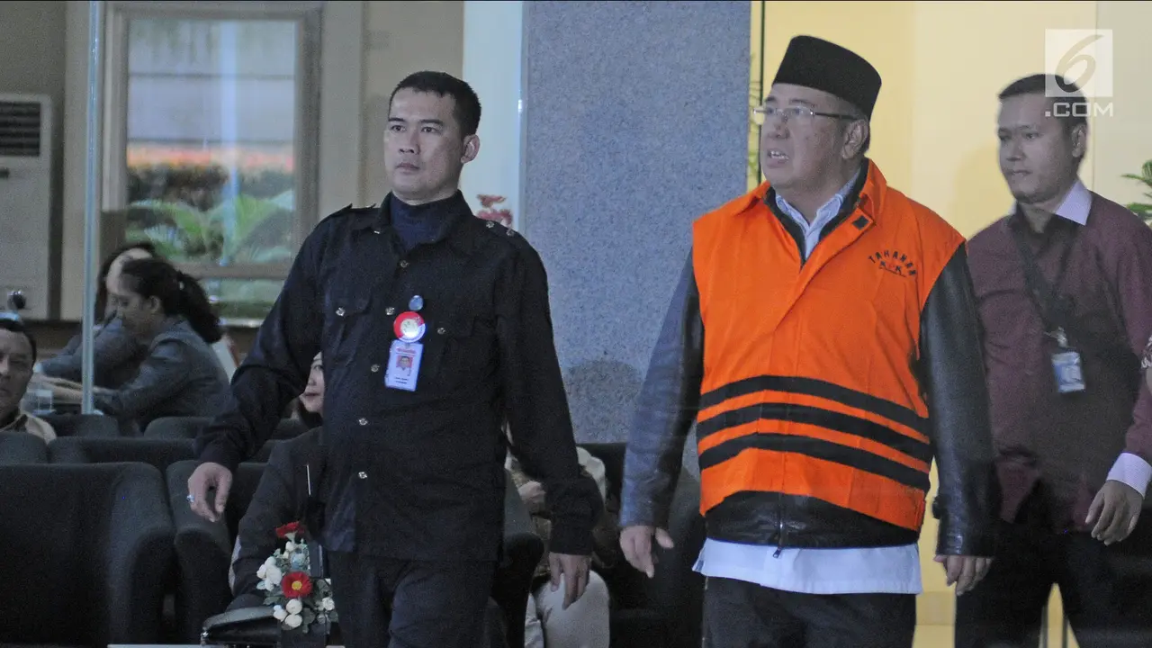 Kompak Terjaring OTT, Begini Ekspresi Bapak dan Anak Usai Diperiksa KPK