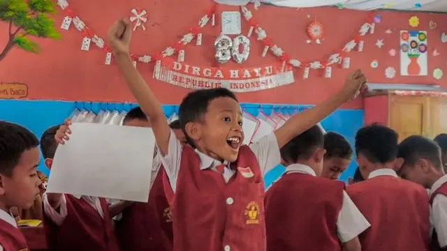 Melalui program Indonesia PASTI (Pintar, Asri, Sejahtera, Tangguh, Independen), Lippo aktif membangun budaya kerelawanan dan memperkuat kolaborasi lintas sektor demi menciptakan perubahan yang bermakna. (Dok LPKR)