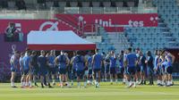 Pemain Timnas Inggris saat sesi latihan untuk Piala Dunia 2022 yang berlangsung di Al Wakrah Sports Complex, Qatar, Kamis (24/11/2022). (Bola.com/Ade Yusuf Satria)