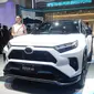 Toyota All New RAV4 GR Sport PHEV mejeng di GJAW 2023. (Liputan6.com/Arief Aszhari)