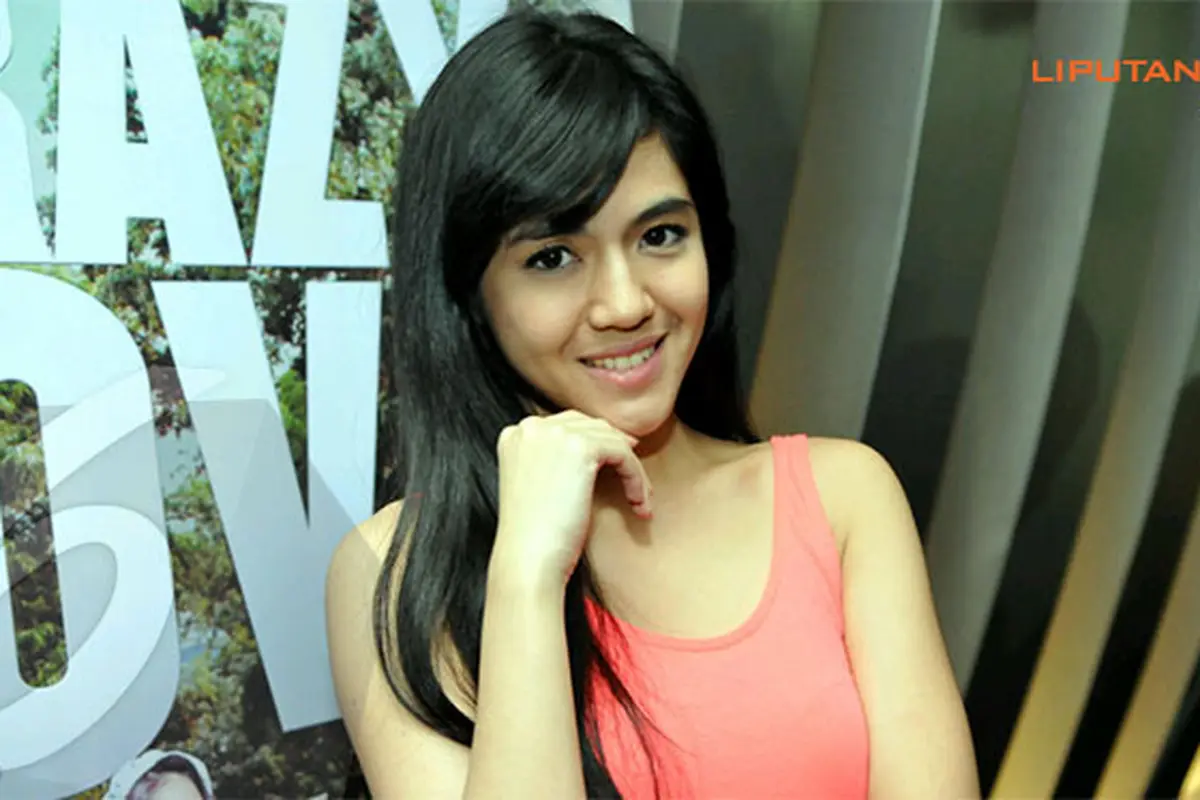 dj-una-2-130926b.jpg