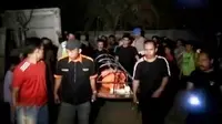 Rekaman CCTV, Pemotor Bawa Kardus Diduga Berisi Jasad Bocah F