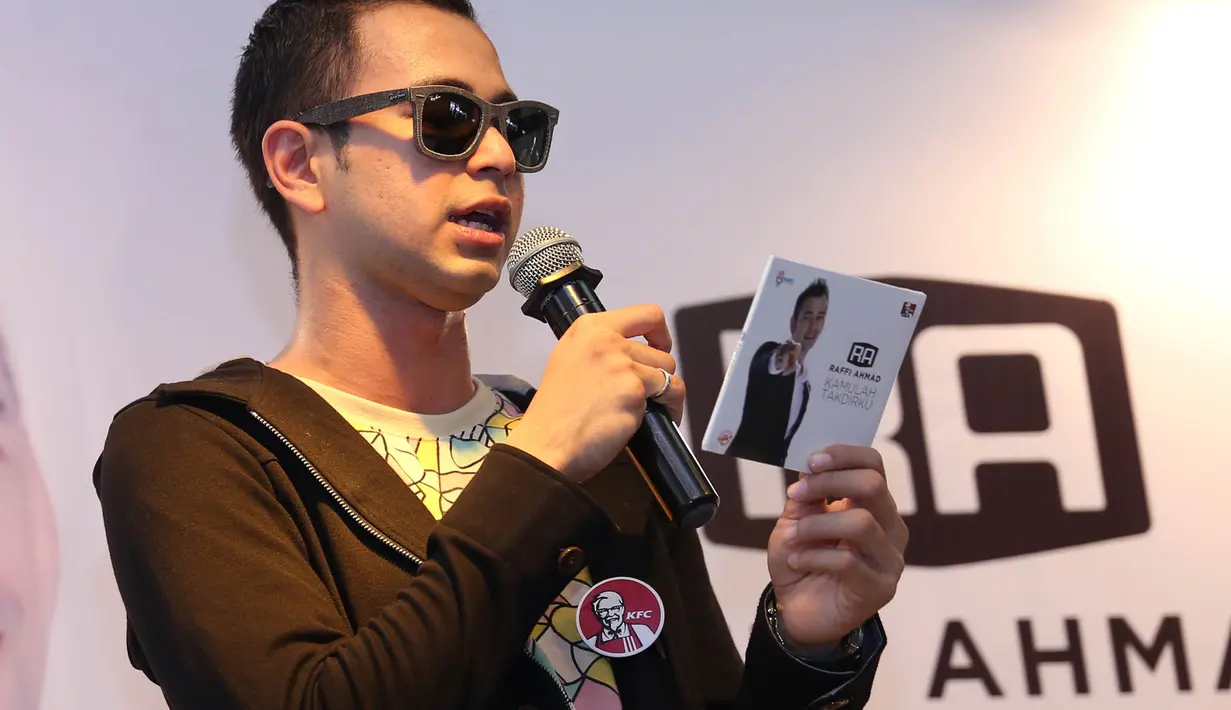 Raffi Ahmad ketika membawakan acara launching album barunya (Galih W. Satria/Bintang.com)