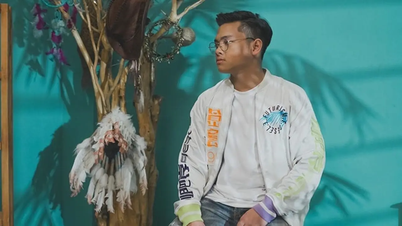 6 Potret Terbaru Aldy Maldini, Mantan CJR yang Baru Rilis Lagu Baru