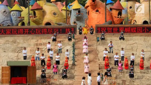 Destinasi wisata yang disebut Dwarf Empire ini terletak di Bukit Xishan, pinggiran kota Kunming, Yunnan.