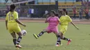 Keberadaan sepak bola putri di Indonesia masih belum terlalu dikenal oleh masyarakat. (Bola.com/Vitalis Yogi Trisna)