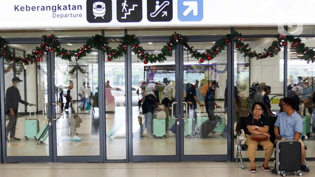 Penumpang Kereta Cepat Whoosh