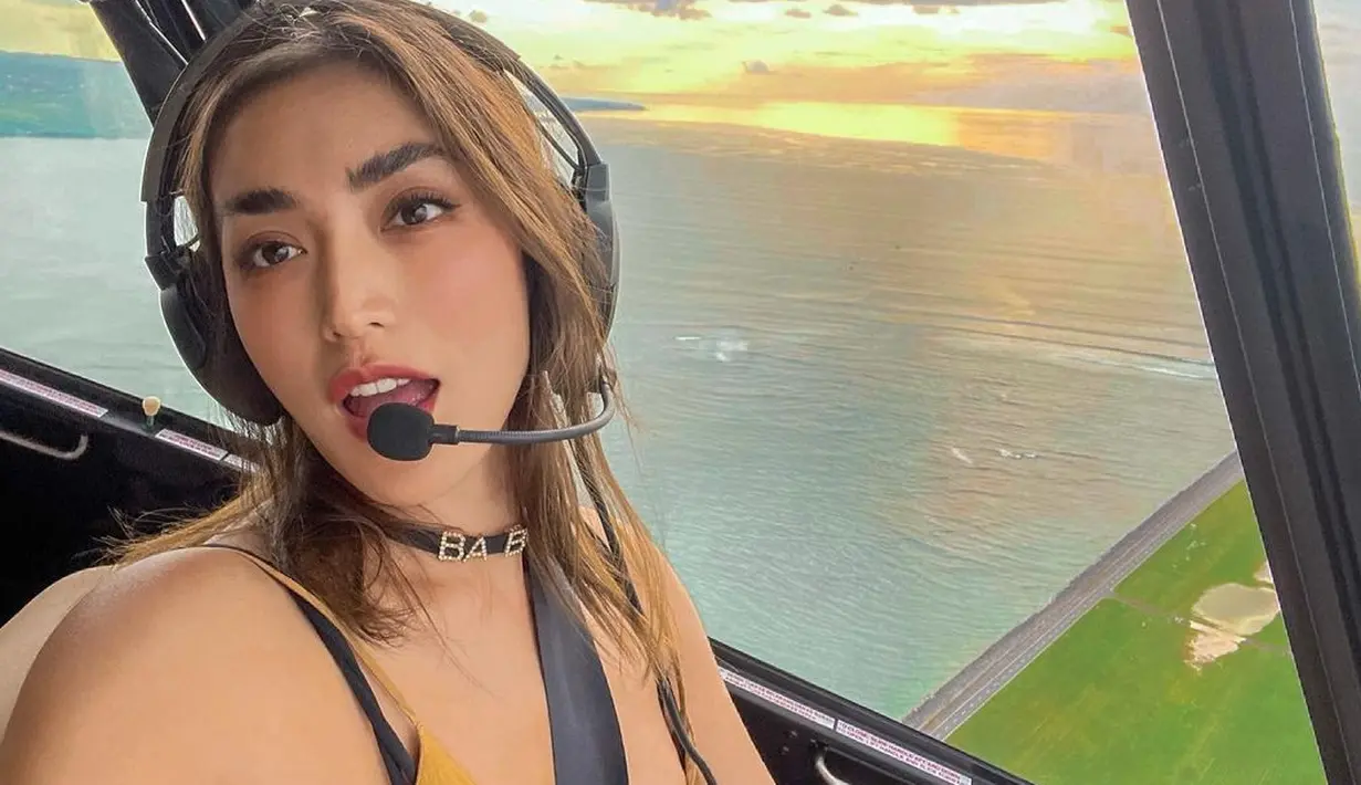 "Kalau sekarang sih fokusnya lebih ke diri sendiri dulu, lebih mencintai diri sendiri, jadi ibu yang baik, fokus ke bisnis. Kalau buat masalah percintaan sih nanti dulu," jelas perempuan yang kerap kali disapa Jedar itu. (Instagram/inijedar)