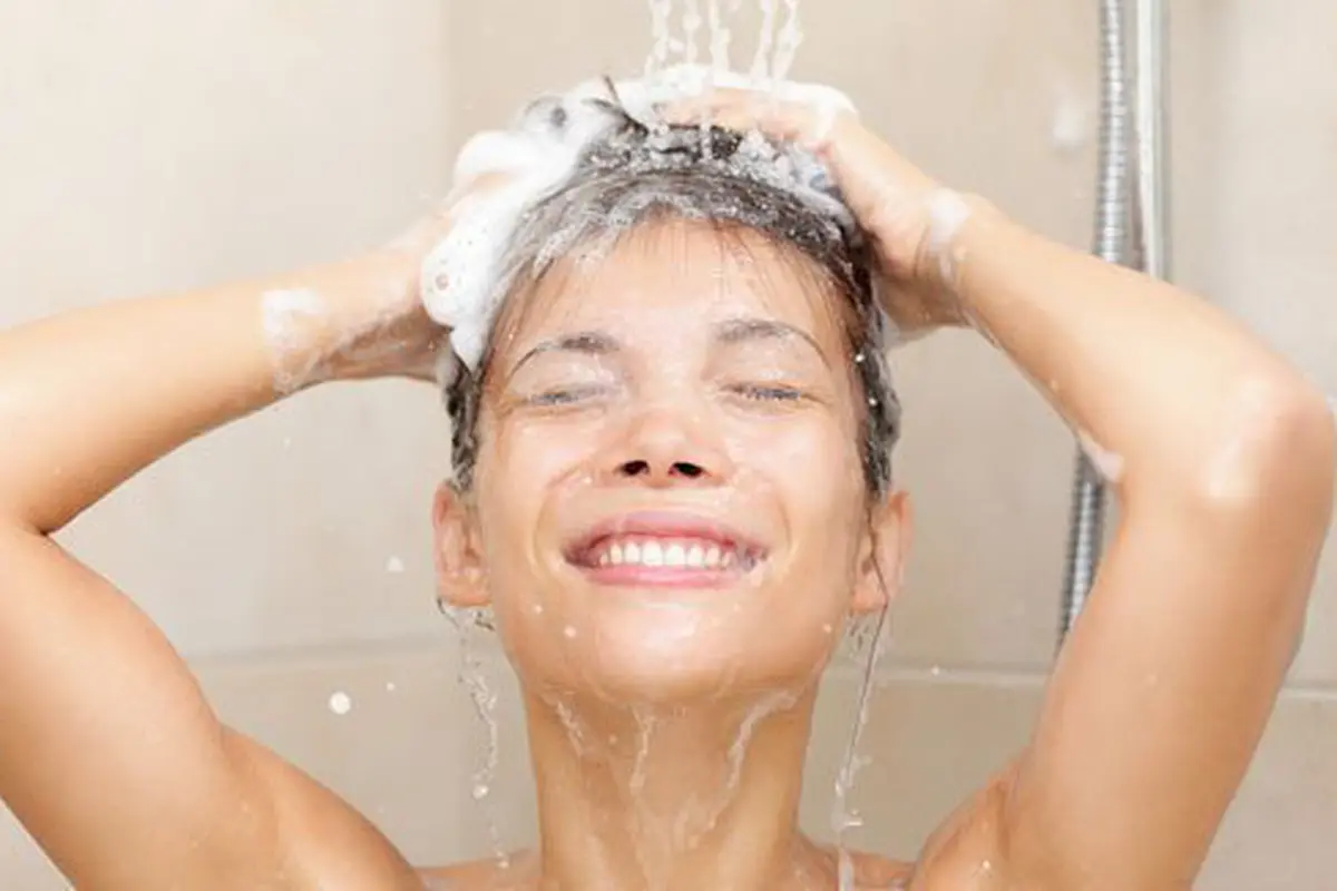 Mandi air hangat bikin kulit kering/copyright: thinkstockphotos.com